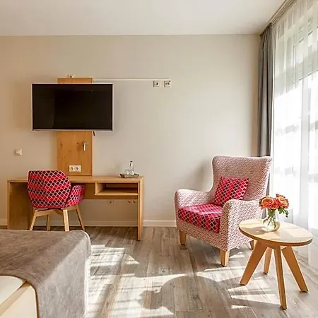 Hotel Waldesrand 4*